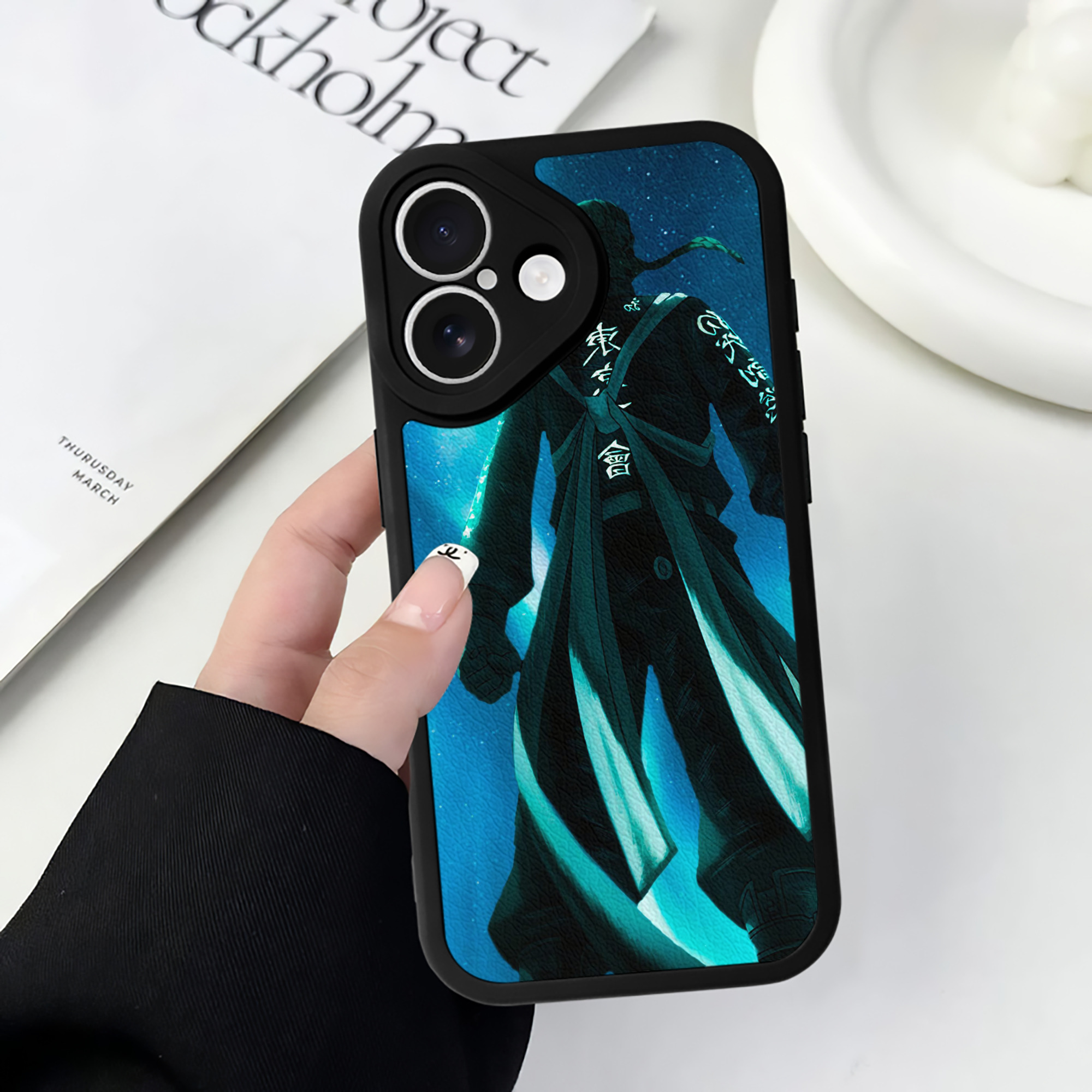 （画像用） 東京リベンジャーズ Tokyo Revengers 【iPhone 16シリーズ対応】シリコンスマホケース（レザー調） 材質：シリコン